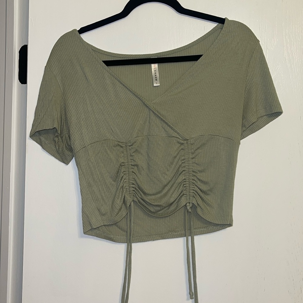 Crop top
